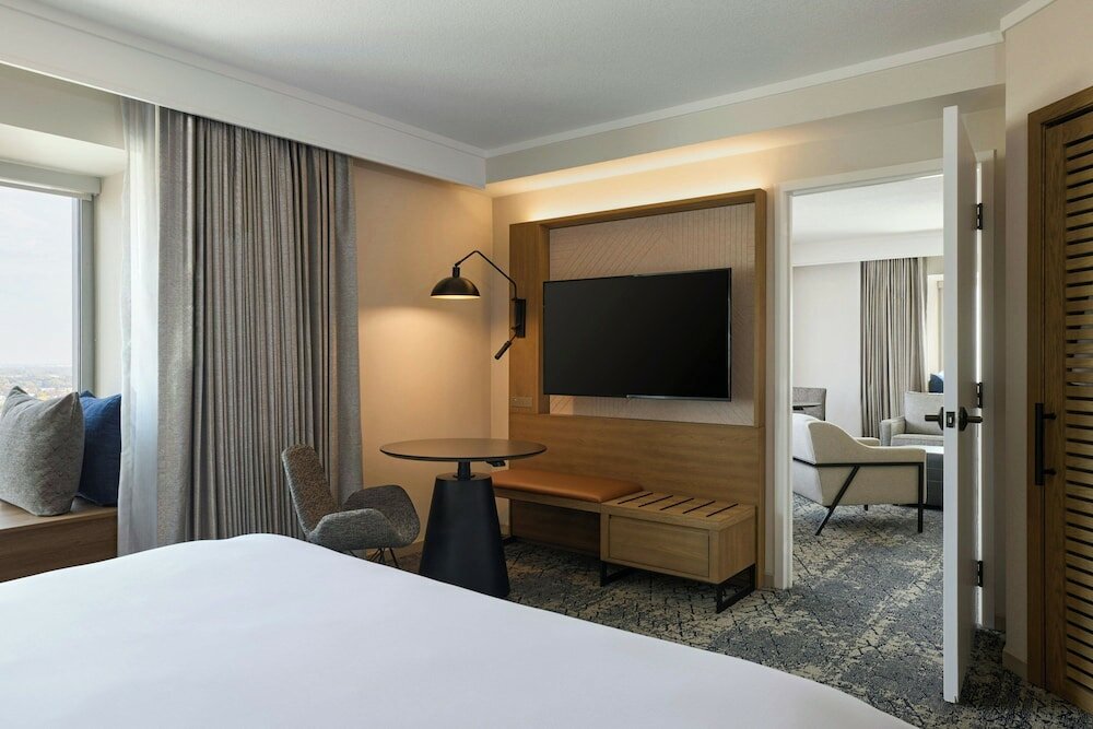 Фото Sheraton Grand Sacramento Hotel