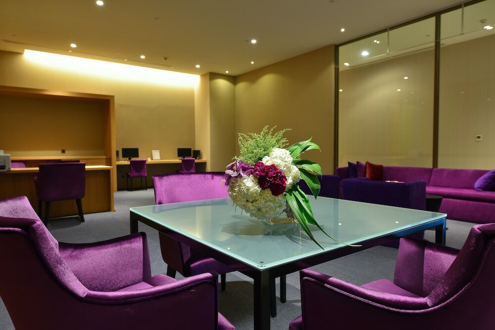 Фото Grand Royal Hotel