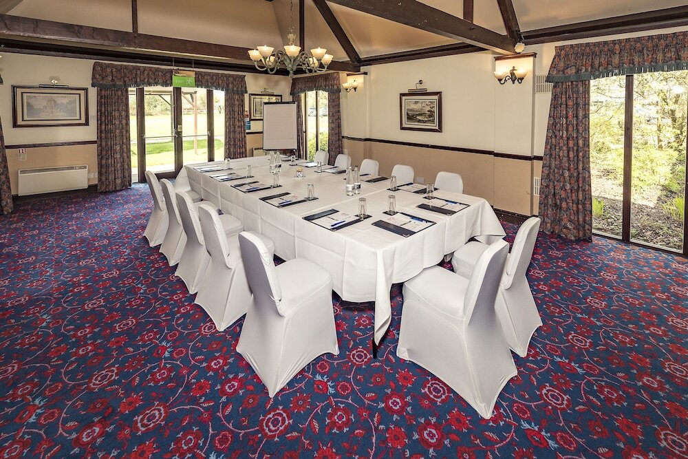 Фото Brook Marston Farm Hotel