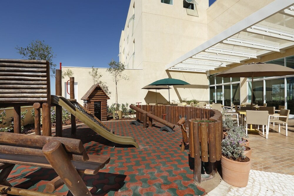 Фото Vitória Hotel Convention Paulínia