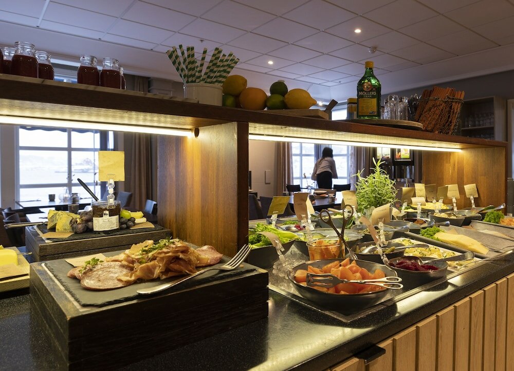 Фото Clarion Hotel Tyholmen Arendal