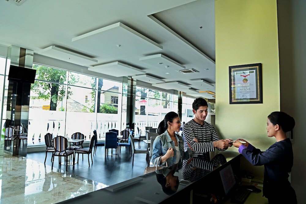 Фото Serela Cihampelas Hotel