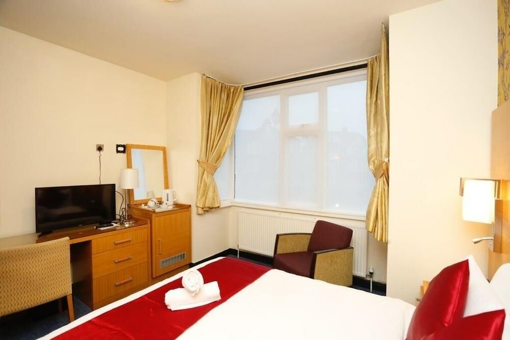 Фото Acorn Lodge Gatwick