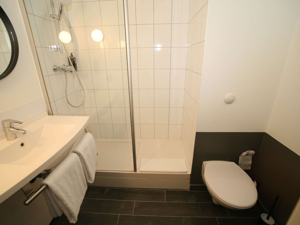 Фото Ibis Saint-Lô La Chevalerie