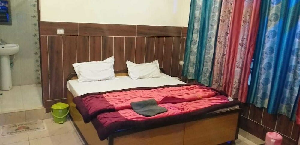 Фото Hotel Royal Taj