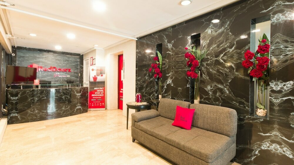 Hotel RedDoorz Premium near Greenbelt Makati, Earth, photo