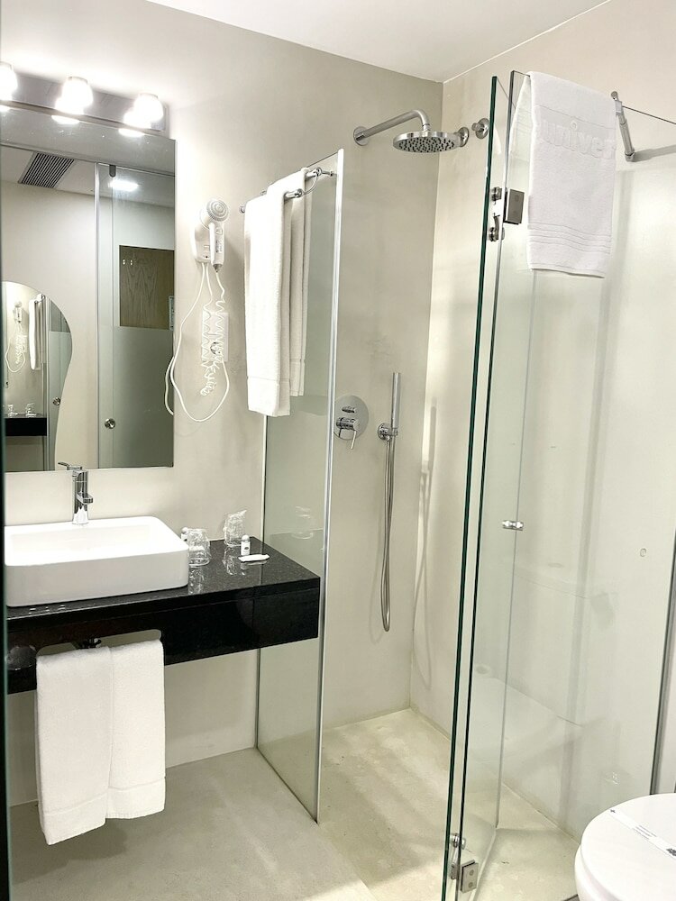 Фото Hotel Universal