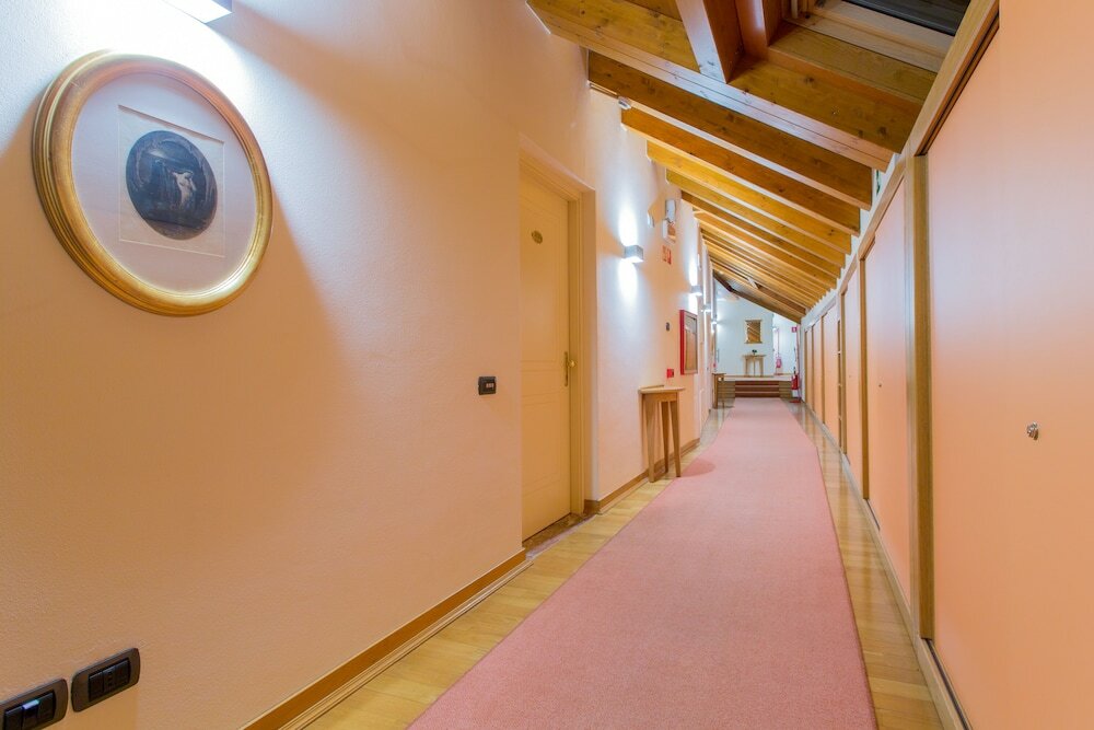 Фото Grand Hotel Entourage Palazzo Strassoldo