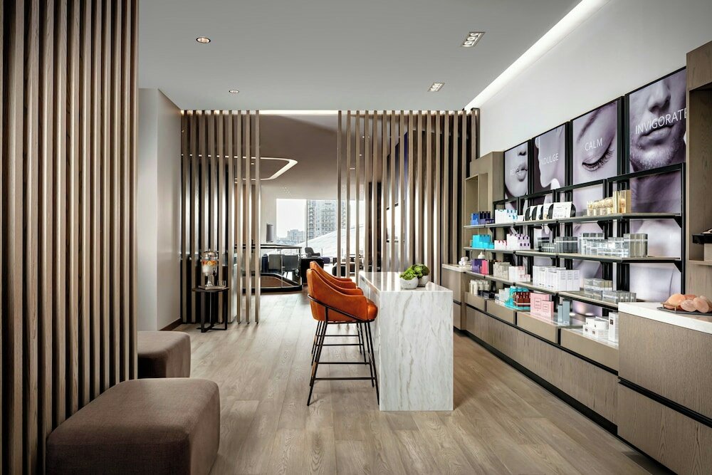 Фото Jw Marriott Edmonton Ice District