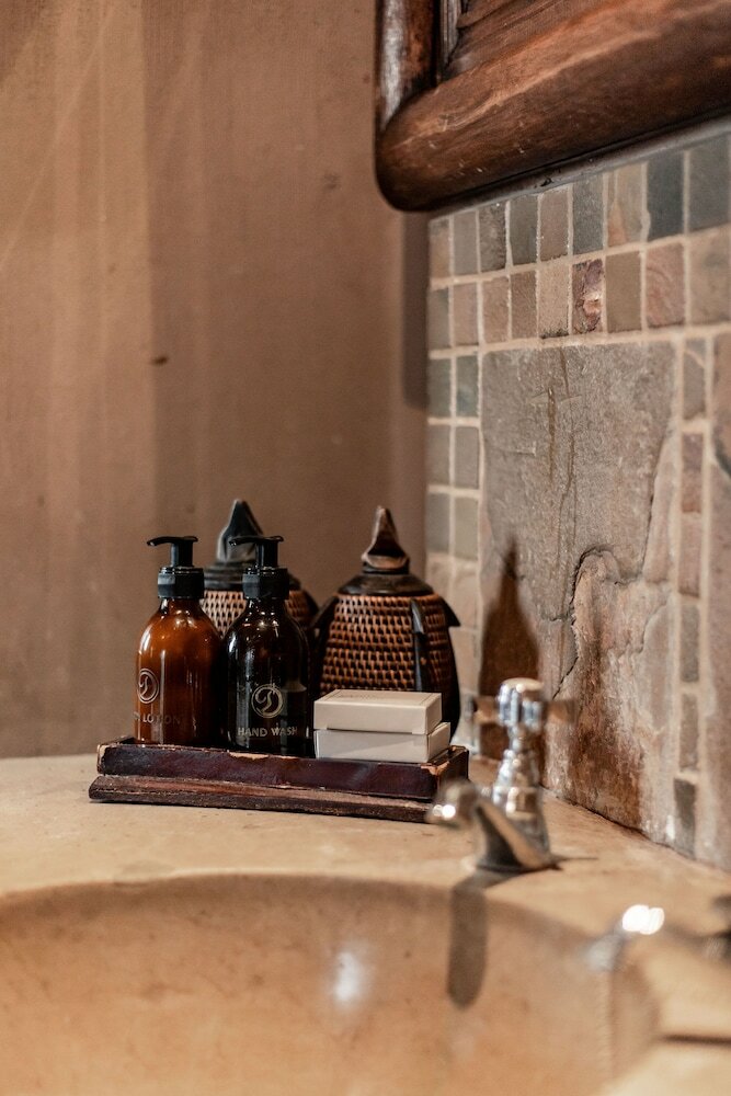 Фото Dawson's Game and Trout Lodge