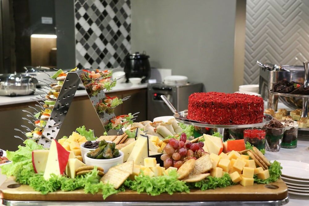 Фото Mayfair Hotel