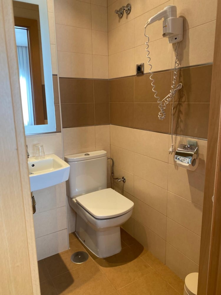 Фото Hostal Abami II