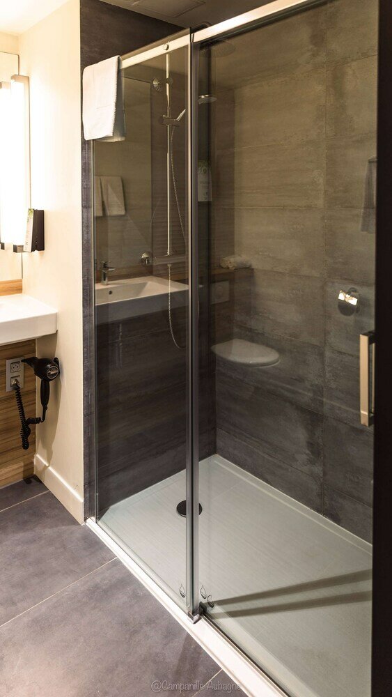 Фото Campanile Marseille Est - Aubagne