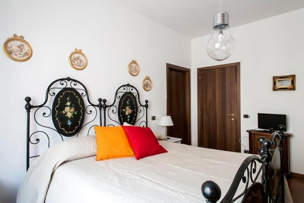 Фото 10 Minutes Bed & Breakfast