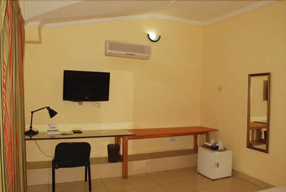 Фото Airside Hotel