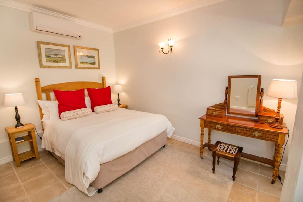 Фото Montagu Vines Guest House