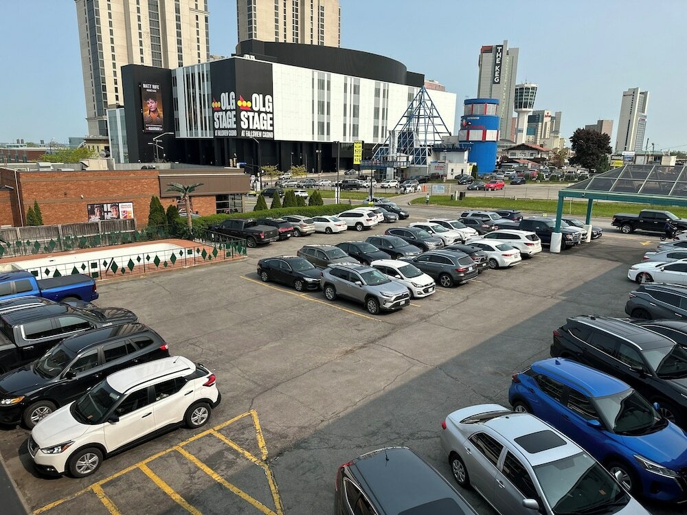 Фото Rainbow Motor Inn - by the Falls