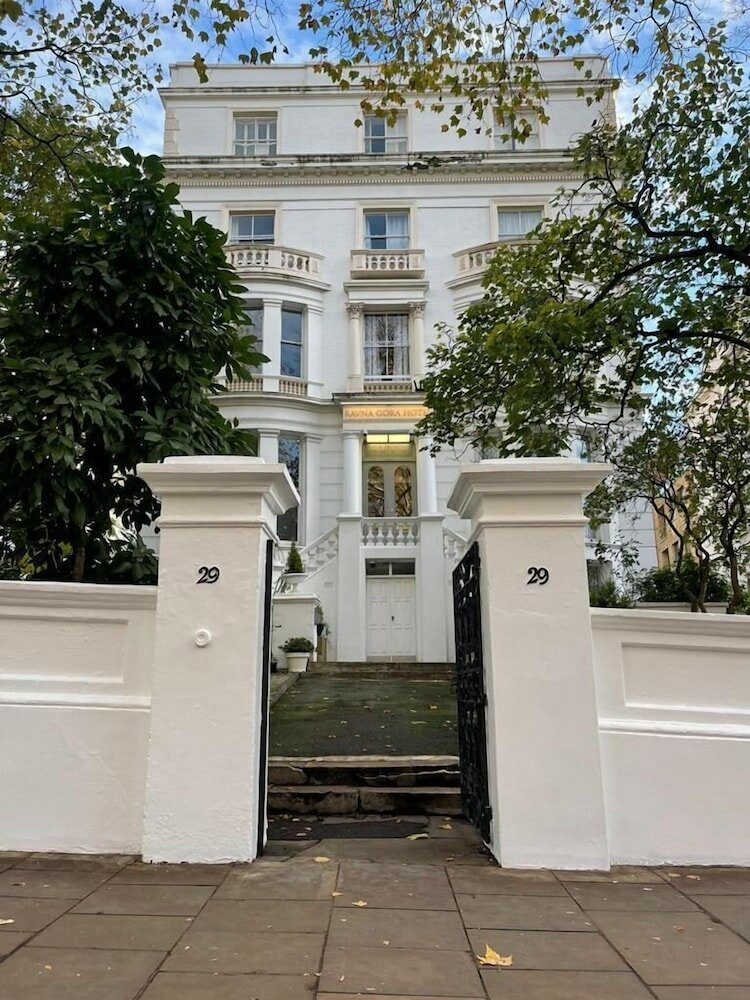 Фото Ravna Gora Hotel