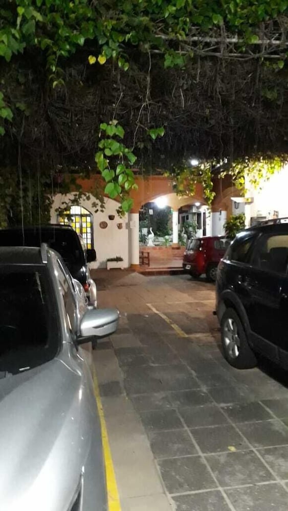 Фото Hostal Residencial Leones de Castilla