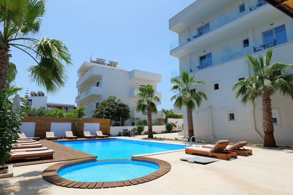 Фото Hotel Kuburi