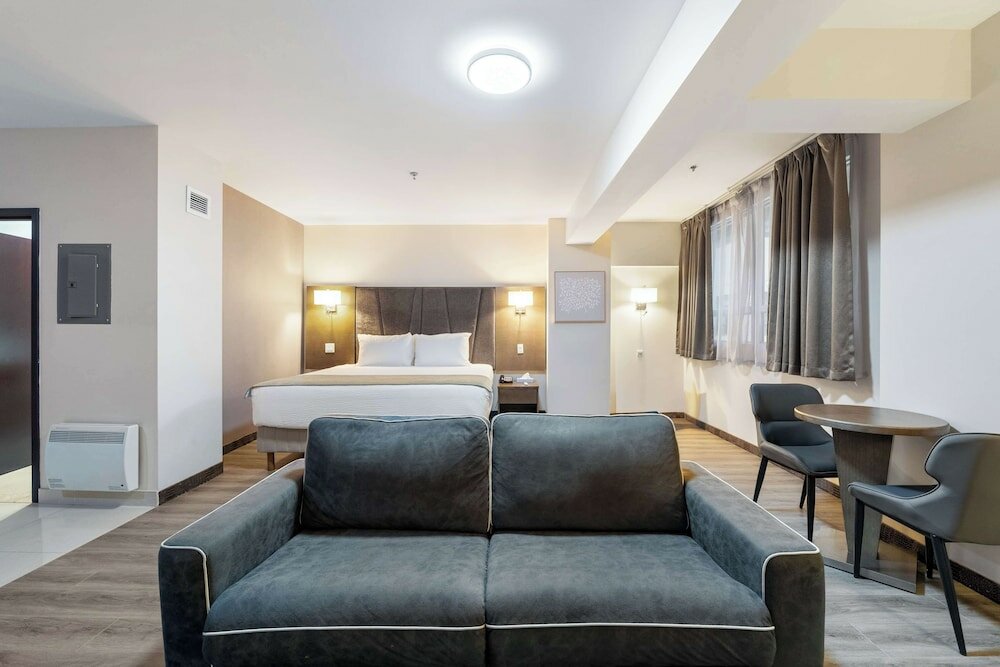 Фото Hotel Montreal Metropolitain, Bw Premier Collection