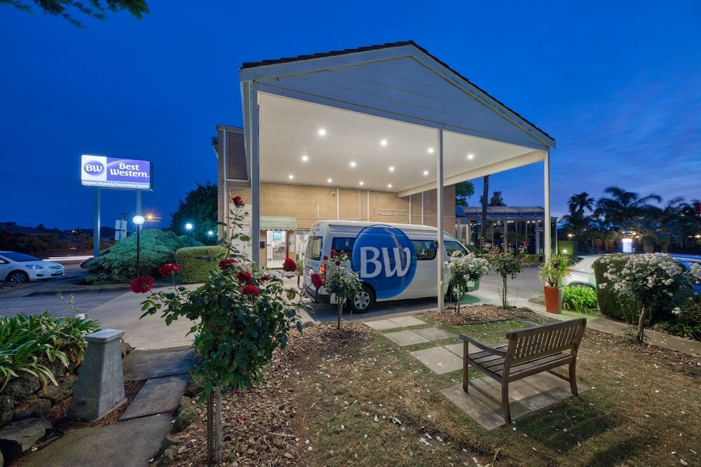 Фото Best Western Airport Motel And Convention Centre