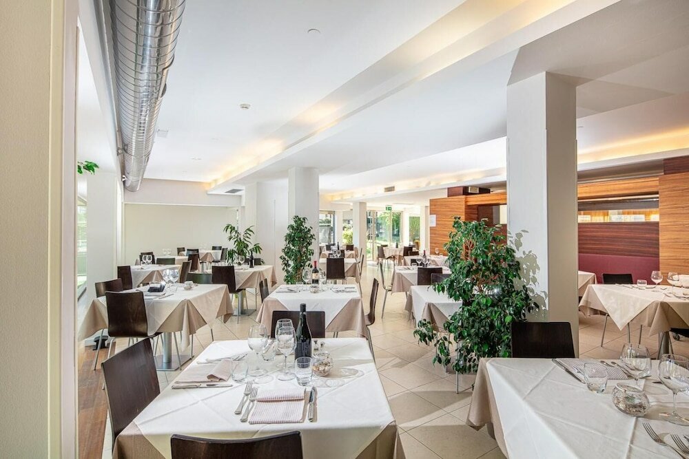 Фото Hotel Martini