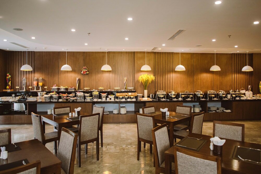 Фото Reyna Hotel Hanoi