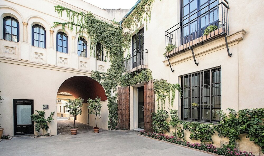 Фото Hospes Palacio del Bailío