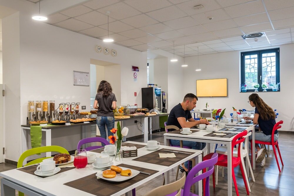 Фото Camplus Guest Palermo