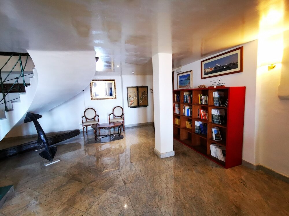 Фото Отель Hieracon