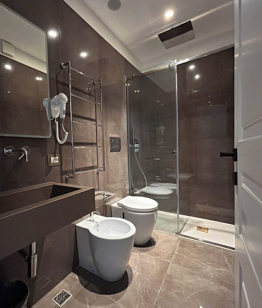 Фото Caruso Place Boutique & Wellness Suites