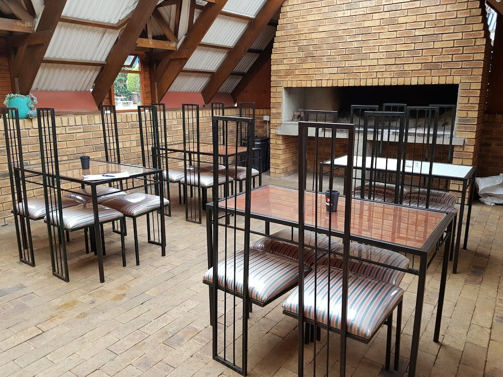 Фото Oceans Hotel & Self Catering