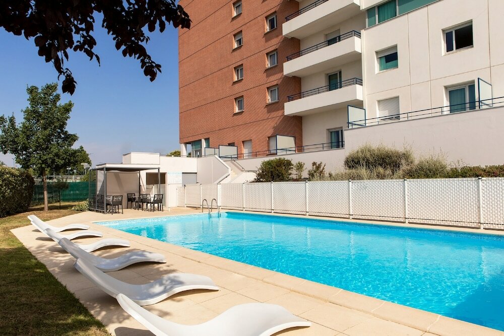 Фото Residhome Toulouse Occitania