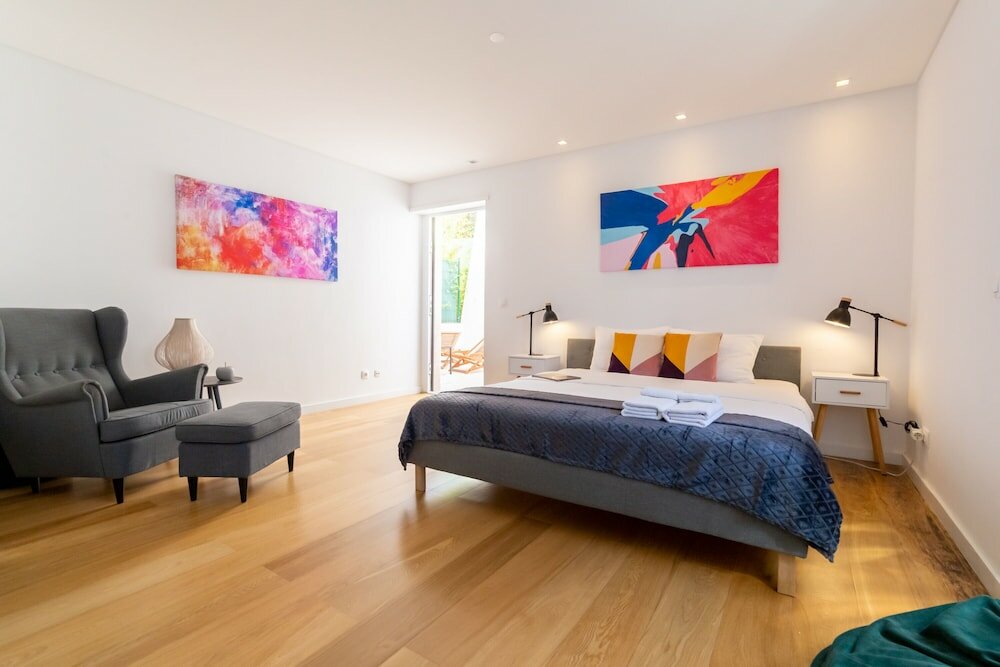 Фото Industrial Lisbon Apartment - Adults Only