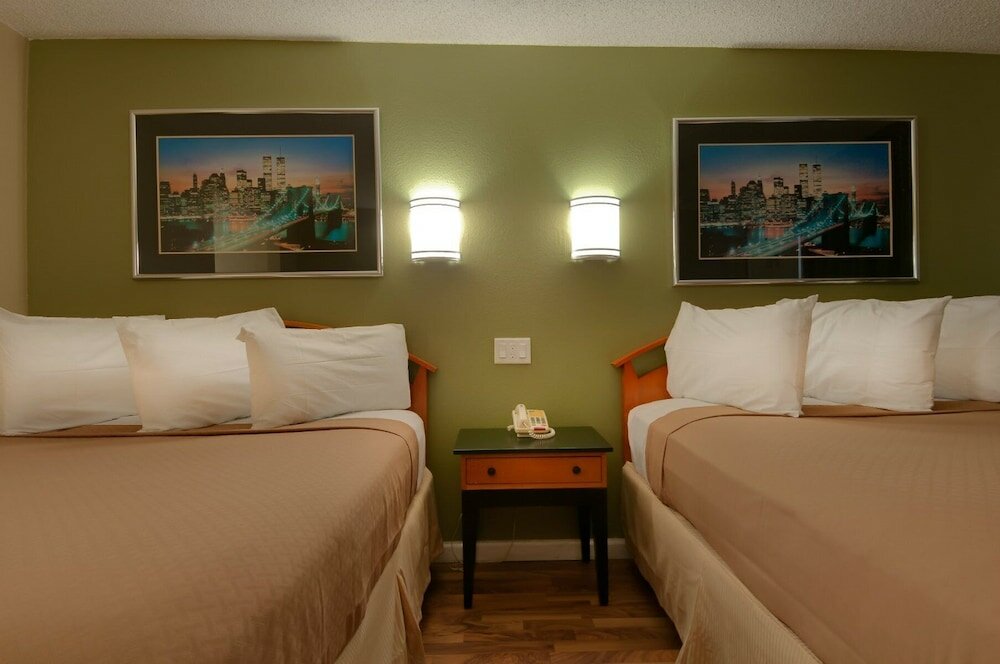 Фото Vagabond Inn Bakersfield South