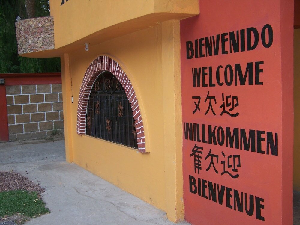 Фото отеля 2