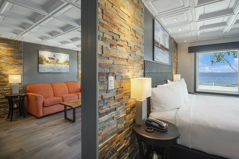 Фото Terrace Bay Hotel