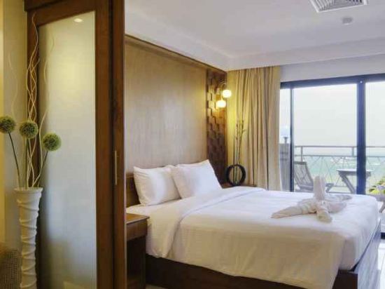 Фото Baywalk Residence Pattaya