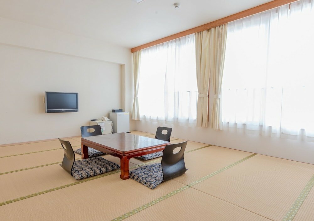 Фото Lakeside Hot Spring Hotel Kunibiki