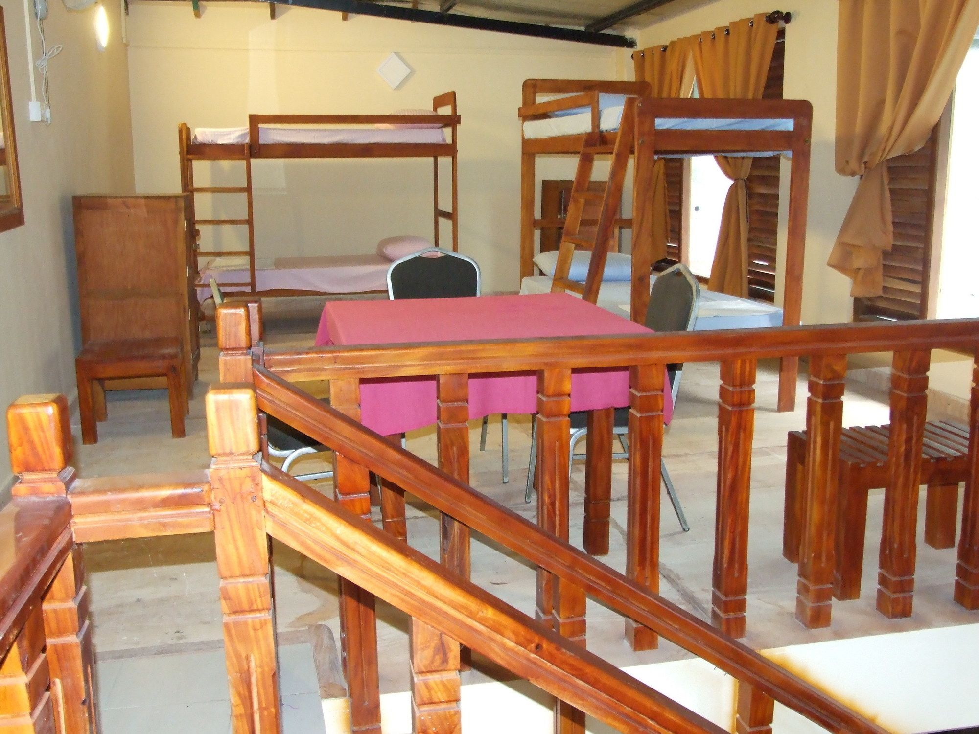 Фото Central City Hostel