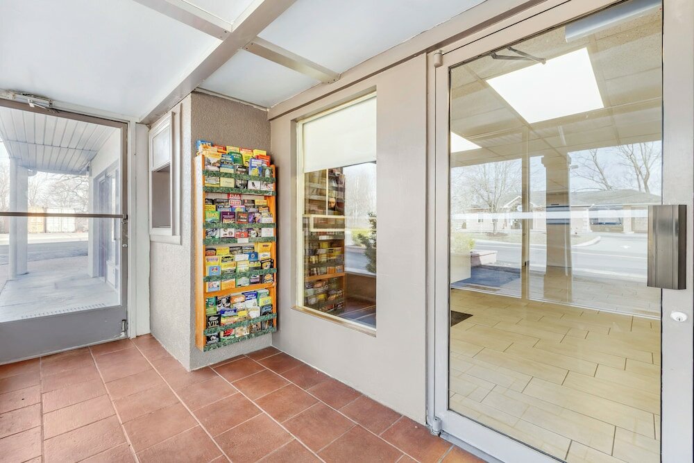 Фото Bridge Views Inn