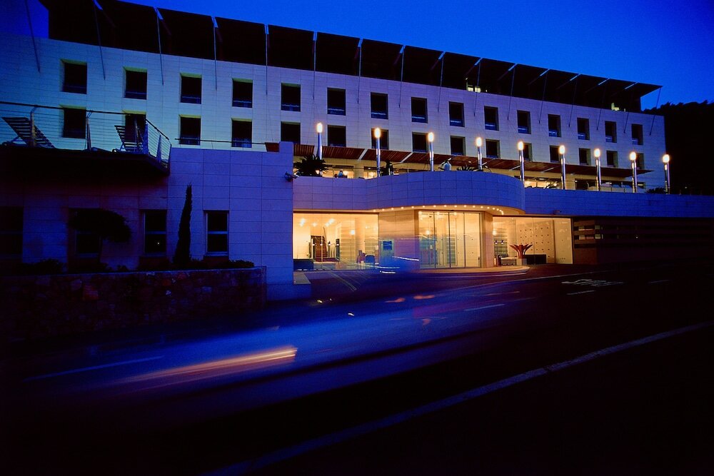 Фото отеля 2