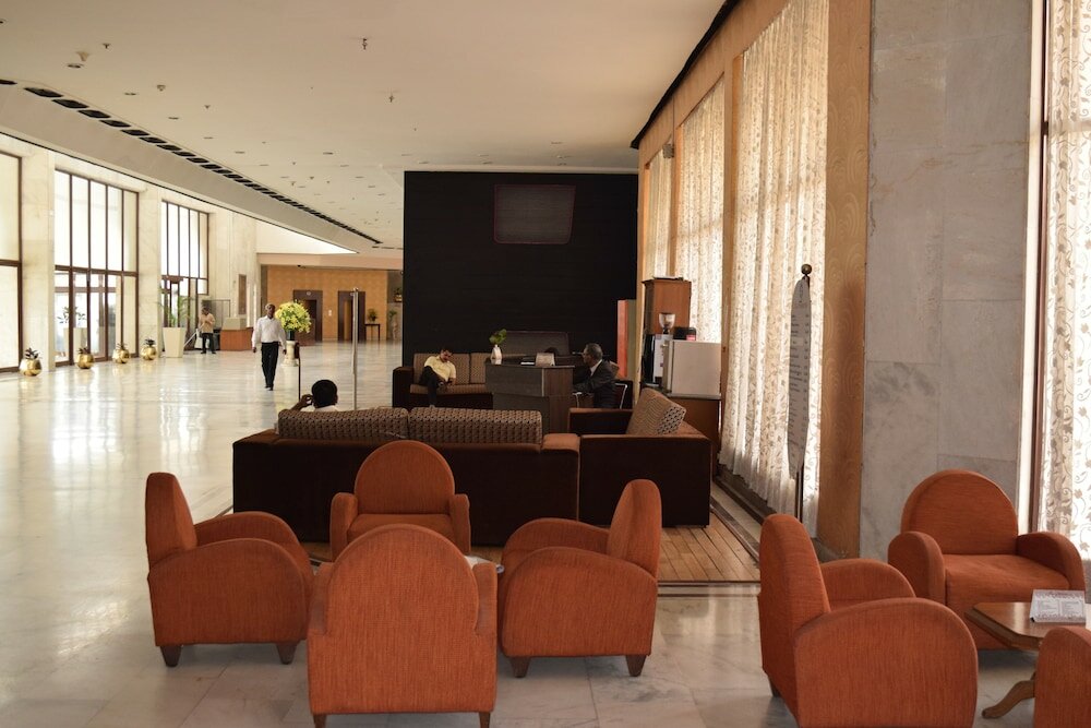 Фото Hotel Samrat Inn