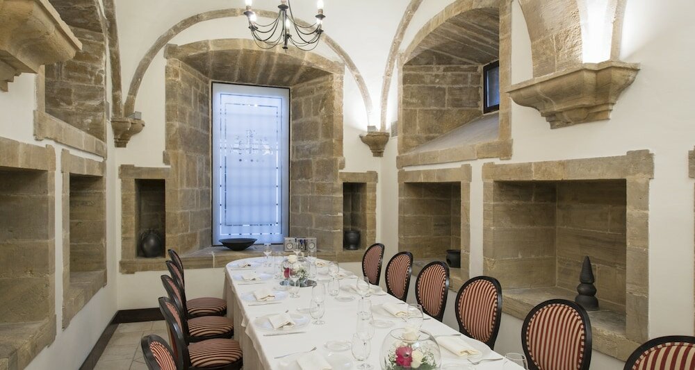 Фото Hotel Palacio Aviles, Affiliated by Meliá