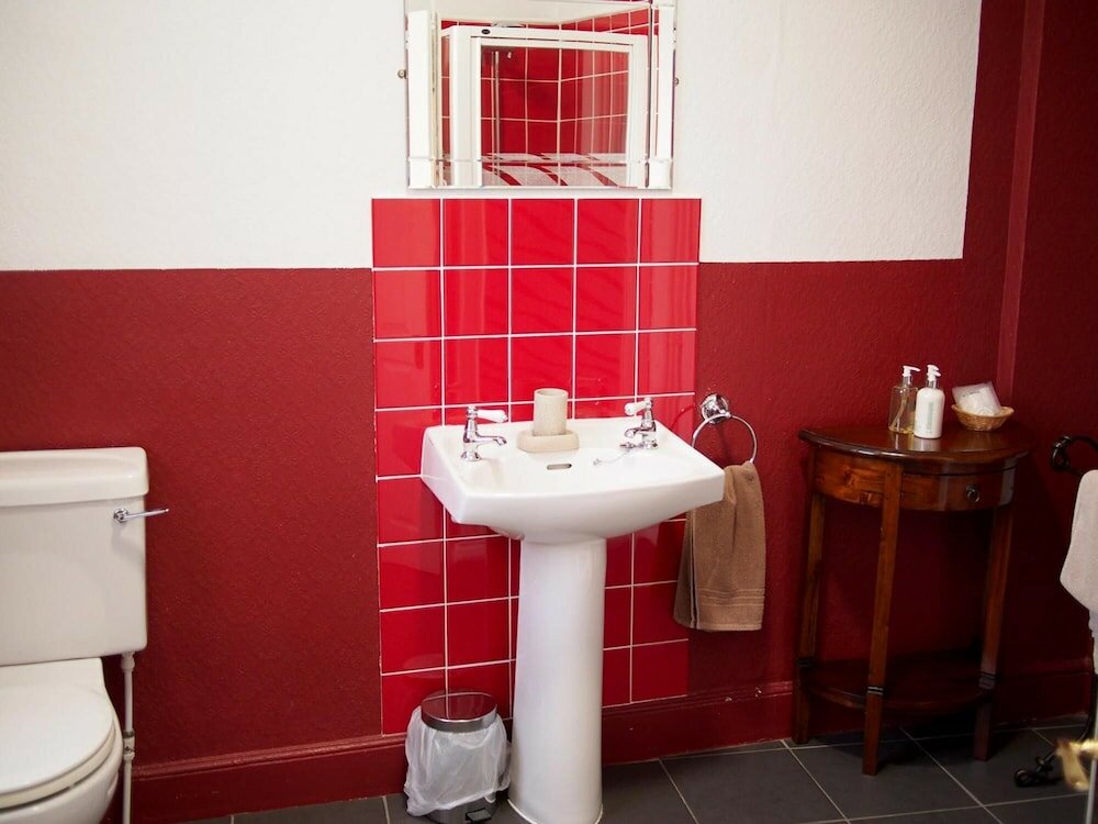 Фото The Coach House Canterbury