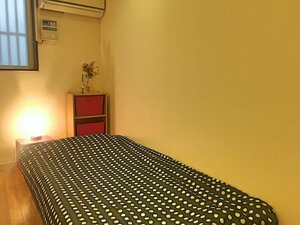 Guest House Fukutomi - Female Only (Okinawa Prefecture, Okinawa Toshi Monorēru, Makishi Monorail Station), hotel