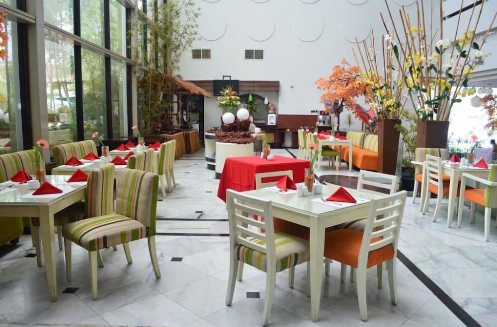 Фото Tychi Hotel