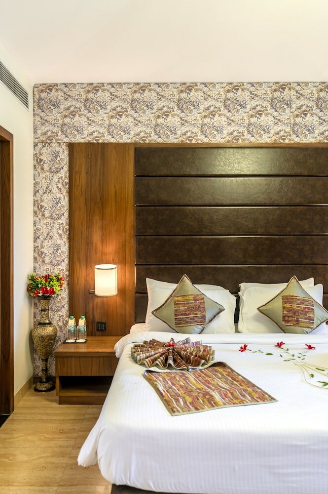 Фото Saya Grand Club & SPA Resort