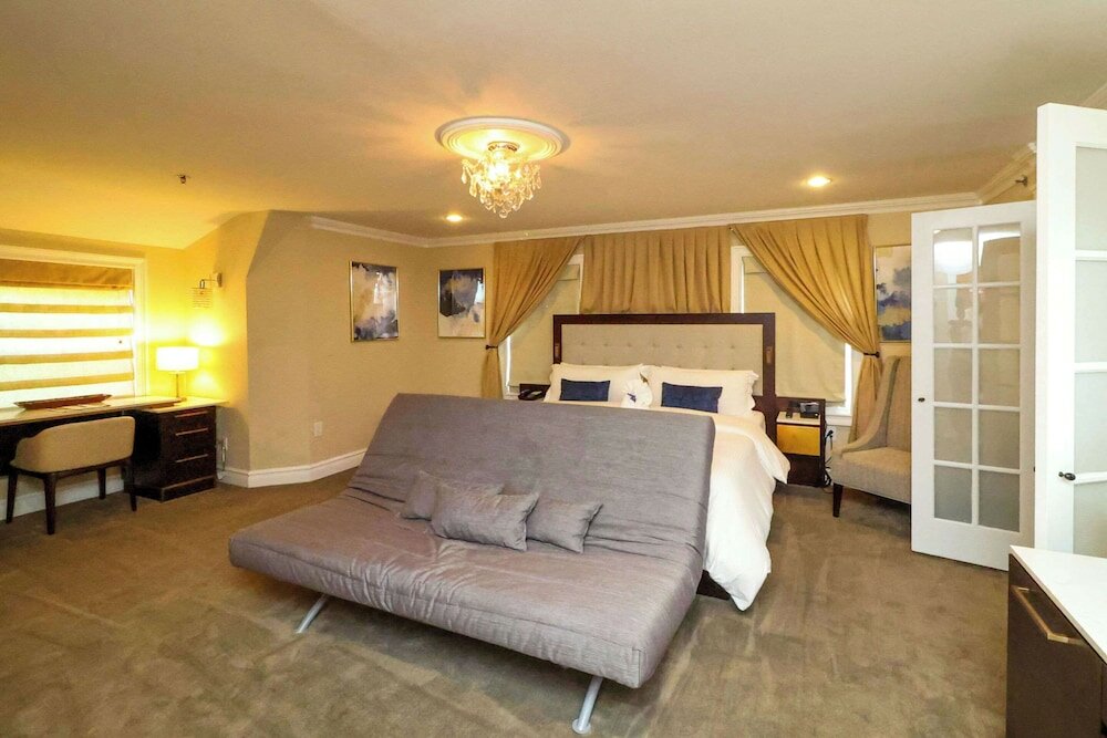 Фото The Peacock Inn, Ascend Hotel Collection